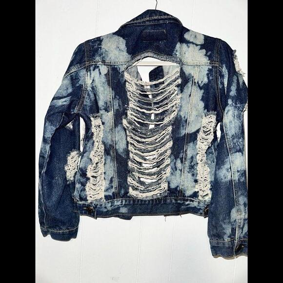 Dazl Distressed Acid -Washed Denim Jacket Size XL Light Wash Ripped Grunge - Picture 2 of 9